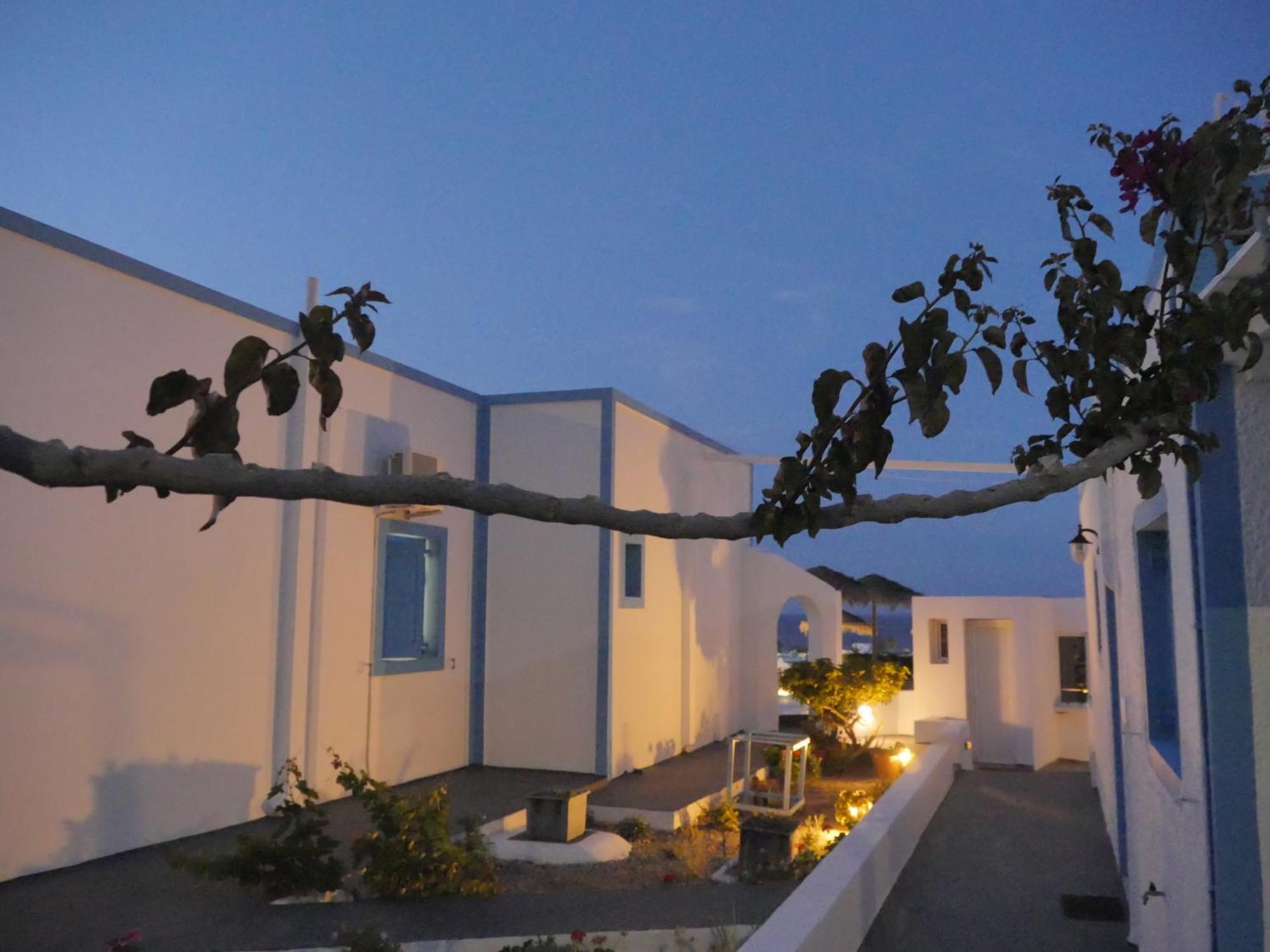 Ancient Thera Apartments Kamari  Exterior photo