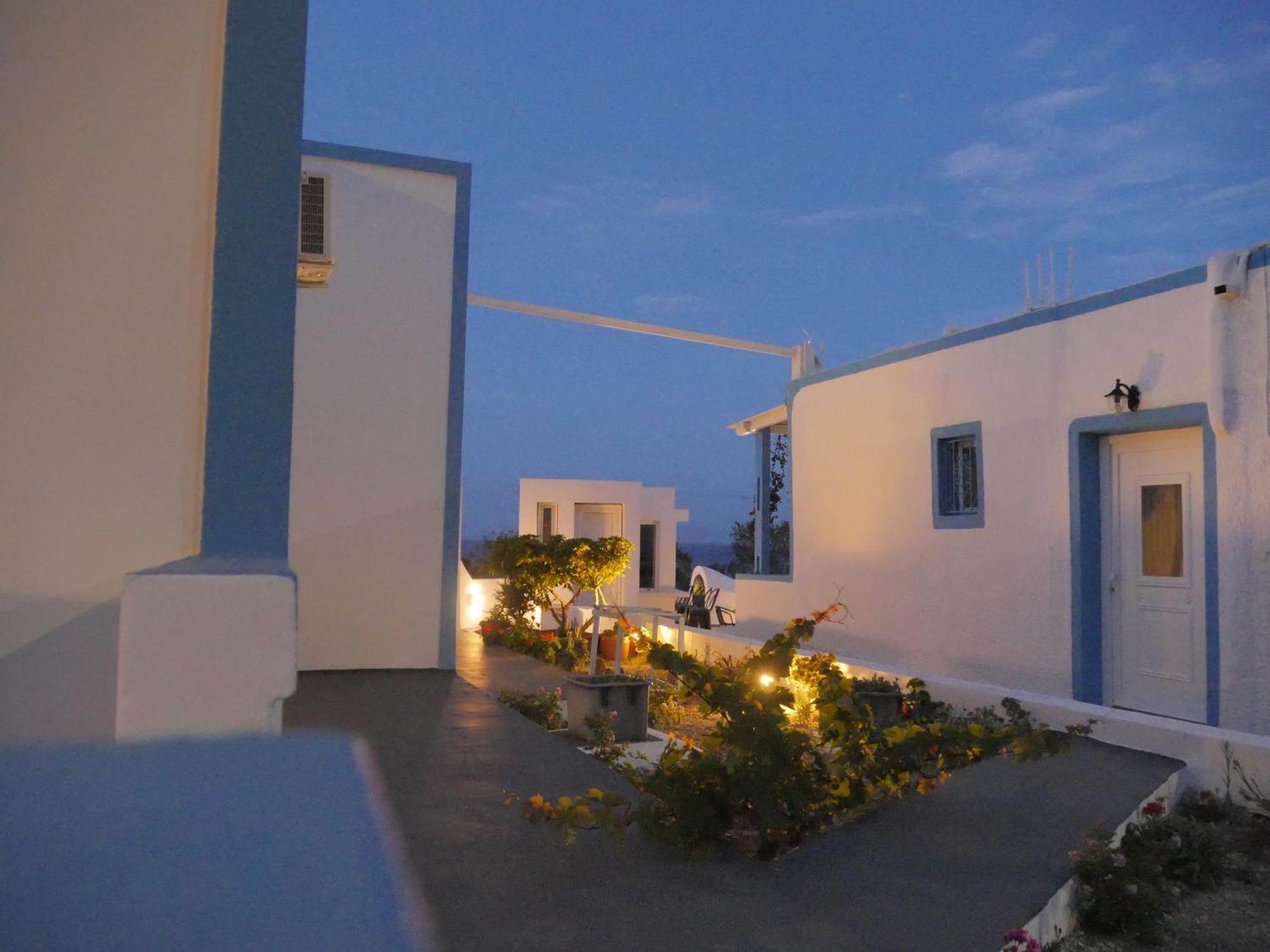Ancient Thera Apartments Kamari  Exterior photo