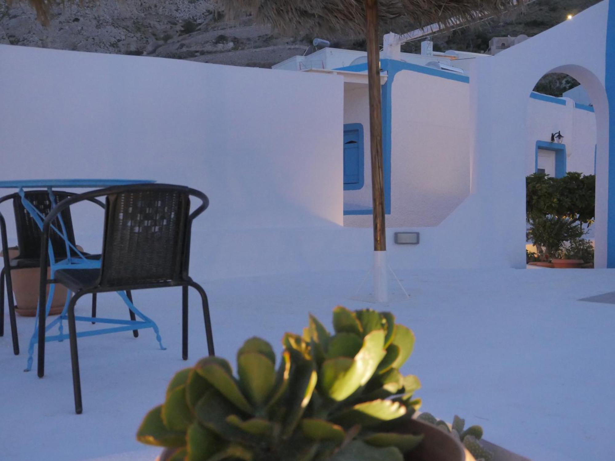 Ancient Thera Apartments Kamari  Exterior photo